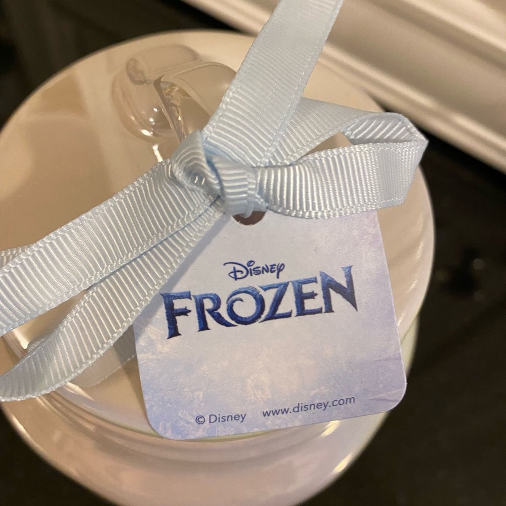 ☃️🆕Rae Dunn Disney Frozen Olaf Canister☃️ - Picture 3 of 6